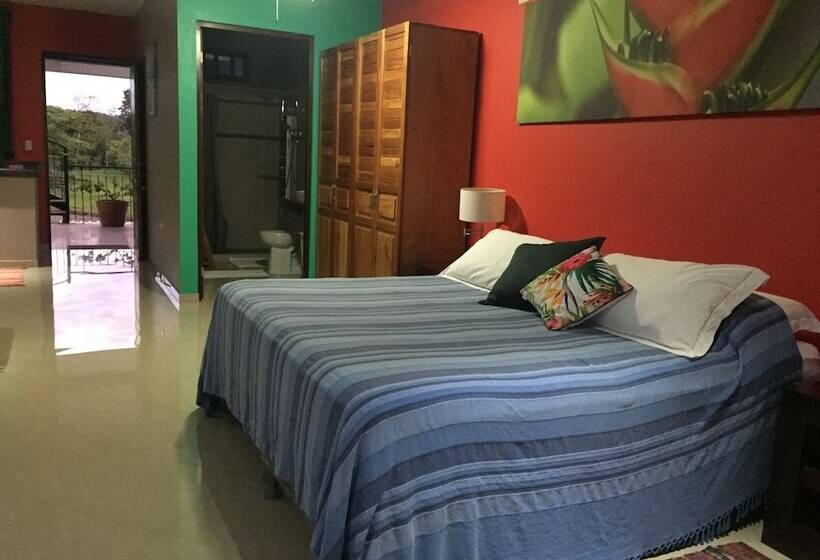 호텔 Bluebay Bugenvil Lake Lodge