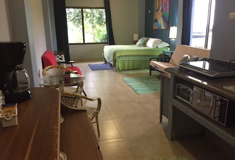 호텔 Bluebay Bugenvil Lake Lodge