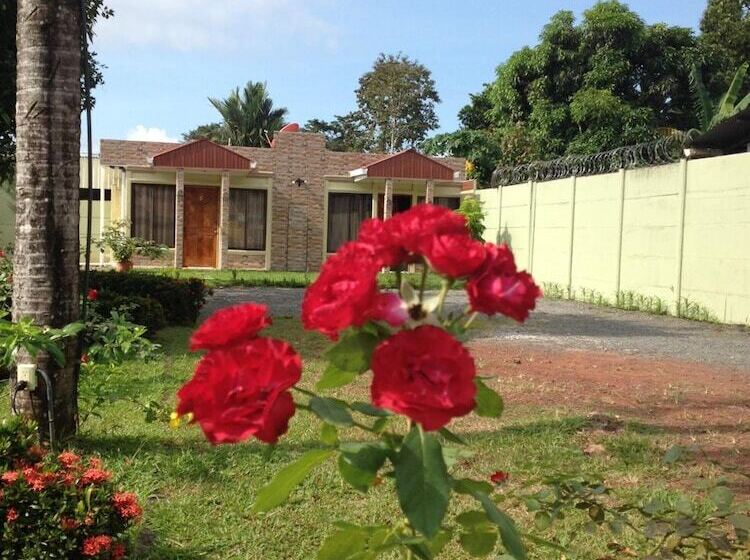 בית מלון כפרי Boutique Malibu Los Sueños