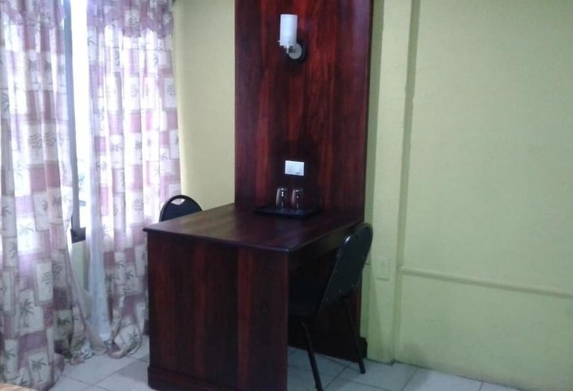 בית מלון כפרי Boutique Malibu Los Sueños