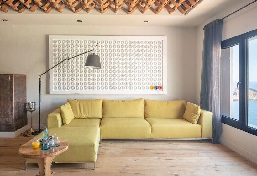 هتل Bypillow Cap Sa Sal