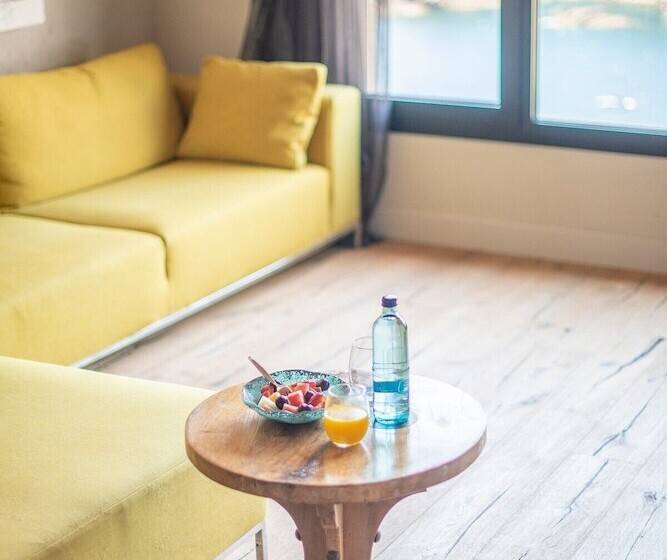 هتل Bypillow Cap Sa Sal