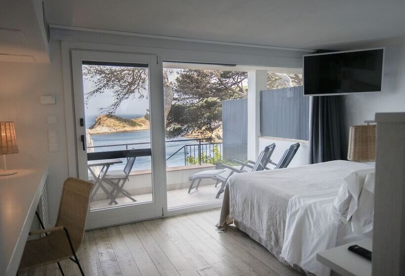 هتل Bypillow Cap Sa Sal