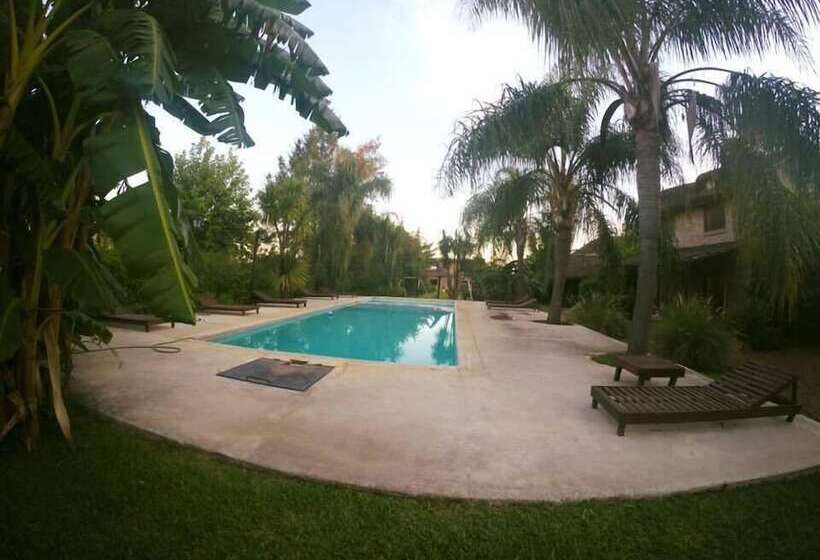 هتل Cabañas Altos De Artalaz