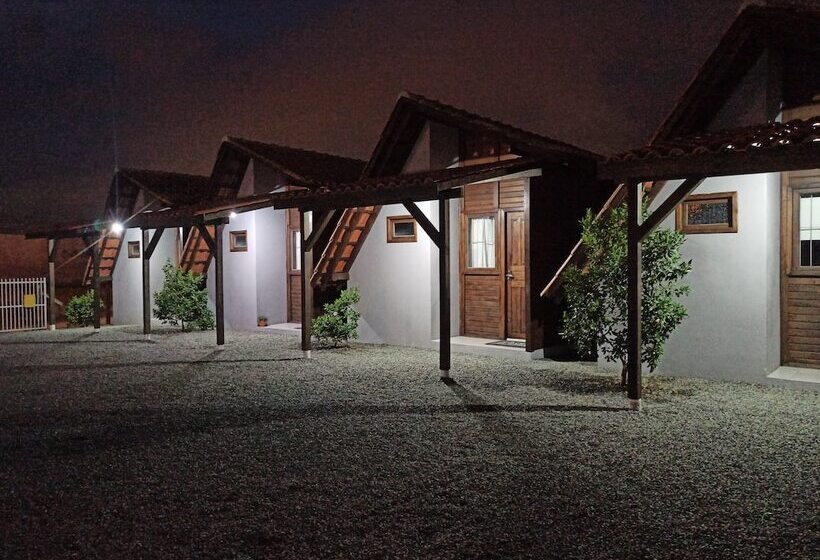 בית מלון כפרי Chalés De Penha   Natureza E Beto Carrero