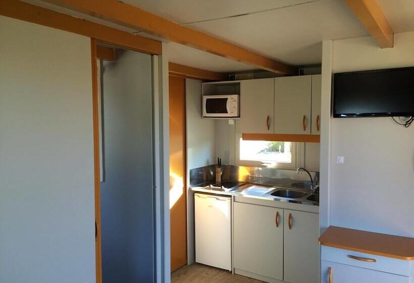 هتل Coimbra Camping & Bungalows