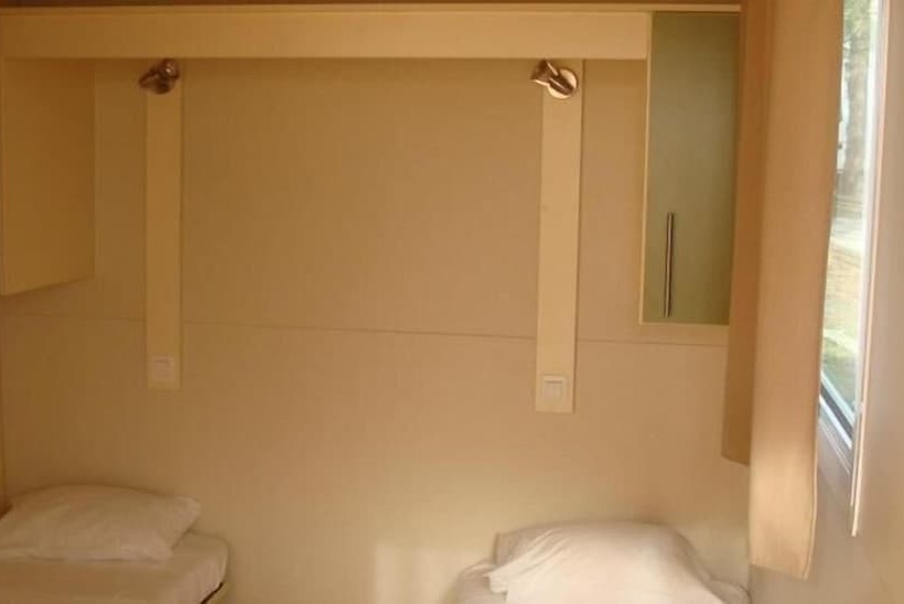 هتل Coimbra Camping & Bungalows