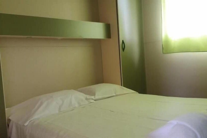 هتل Coimbra Camping & Bungalows