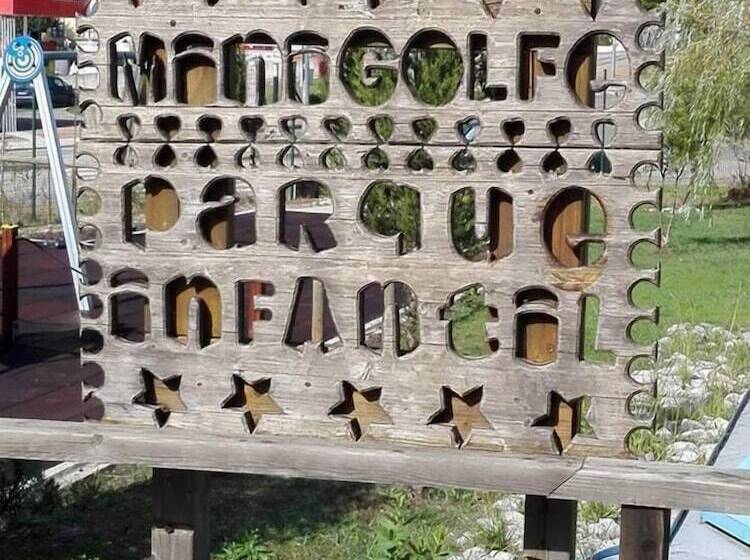 هتل Coimbra Camping & Bungalows