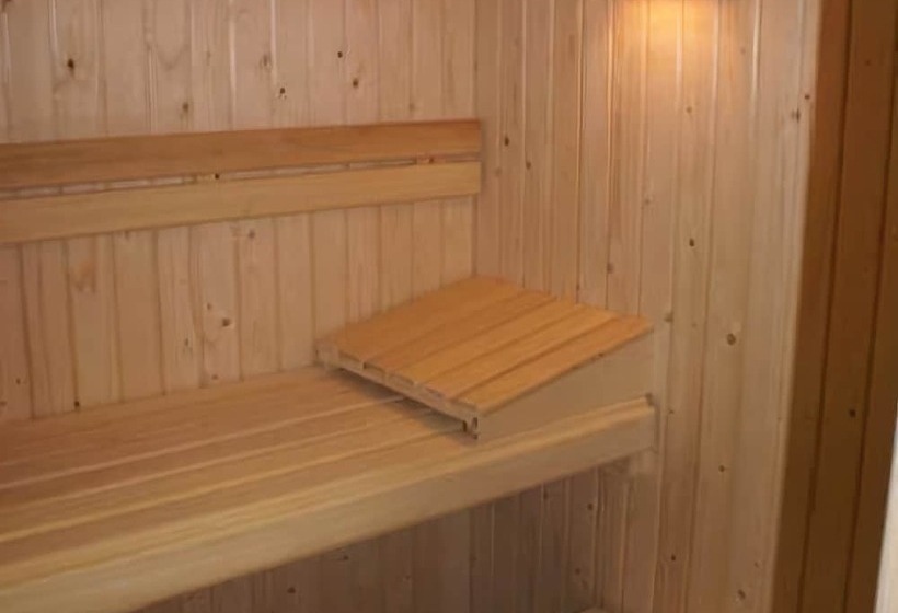 هتل Coimbra Camping & Bungalows