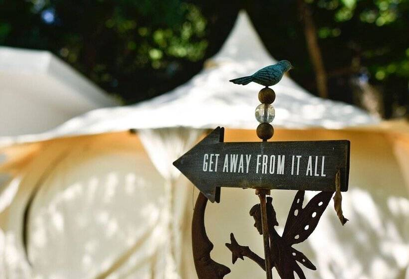 ホテル Driftwood Glamping And Boutique