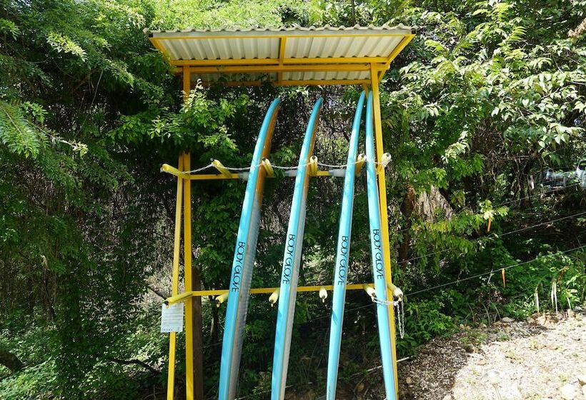 ホテル Driftwood Glamping And Boutique