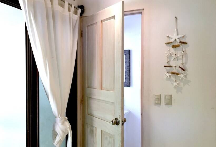 ホテル Driftwood Glamping And Boutique