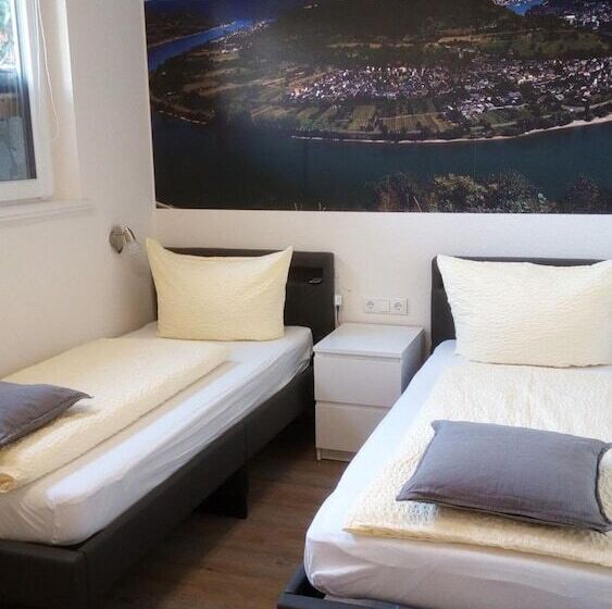 Отель Ferienwohnungen Niedersburger Eck