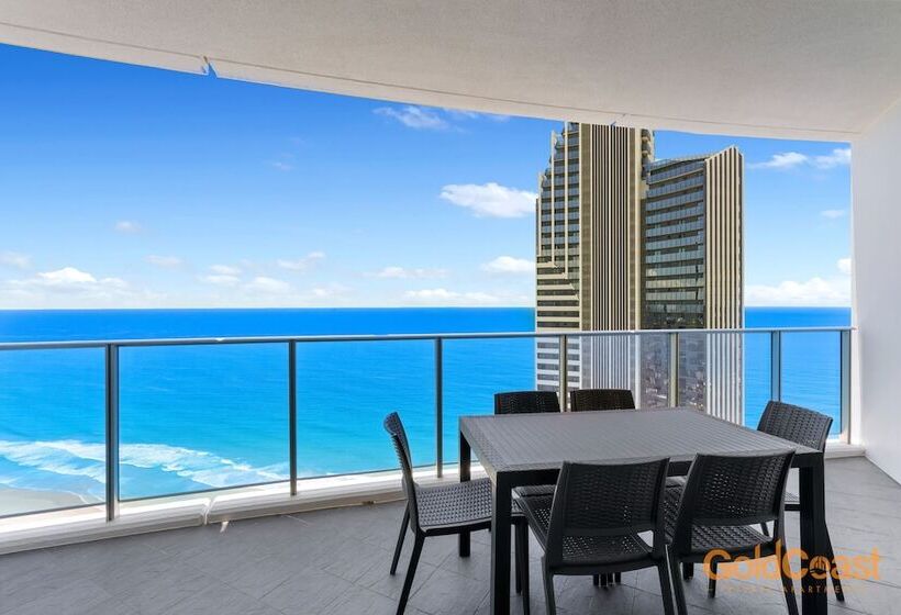 هتل Gold Coast Private Apartments