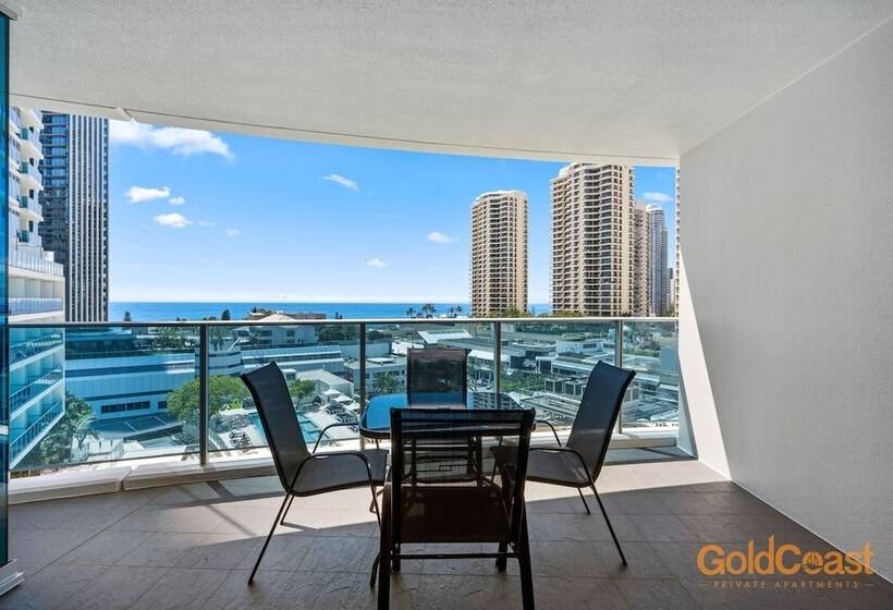 Отель Gold Coast Private Apartments