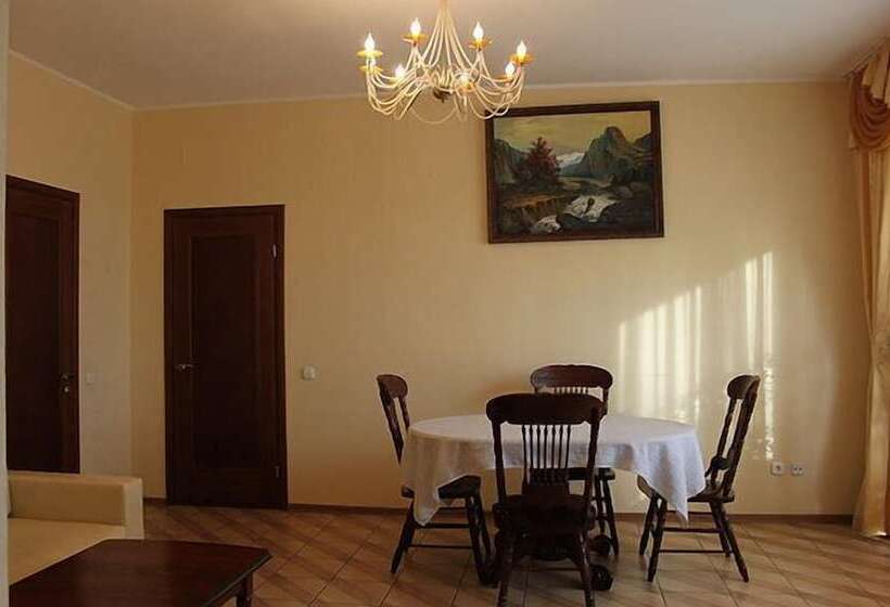 هتل Gostiny Dvor Zhytomyr