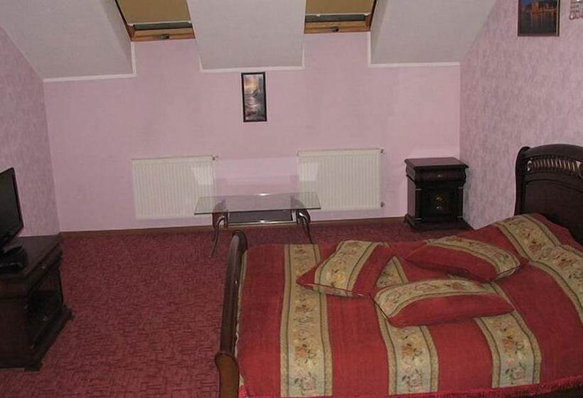 هتل Gostiny Dvor Zhytomyr