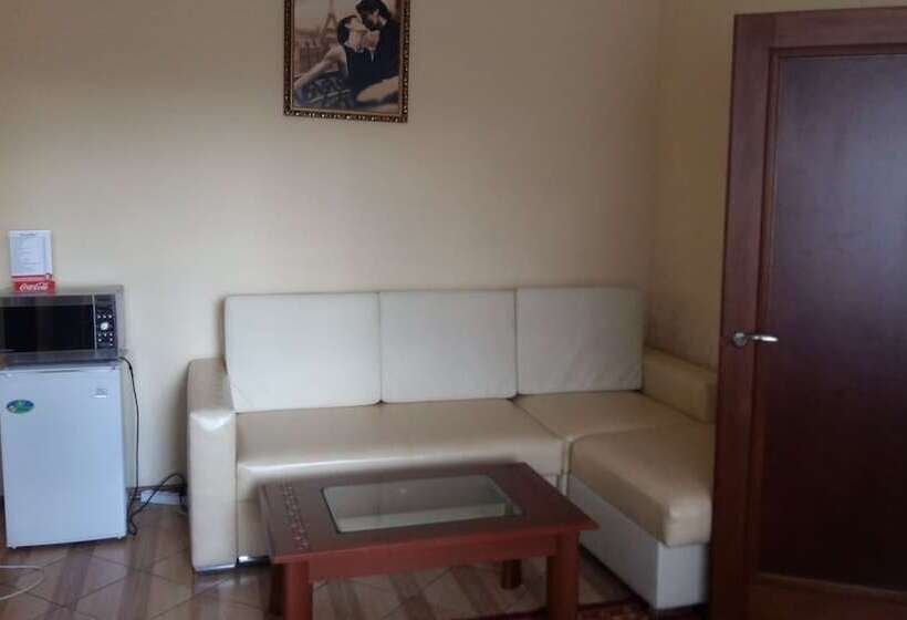 هتل Gostiny Dvor Zhytomyr