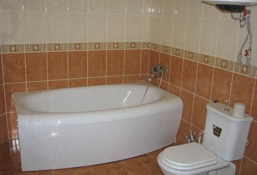 هتل Gostiny Dvor Zhytomyr