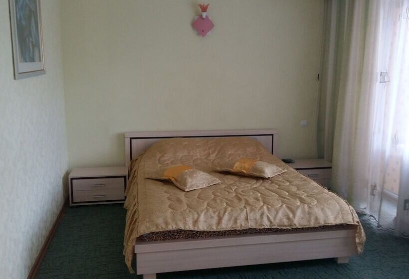 هتل Gostiny Dvor Zhytomyr