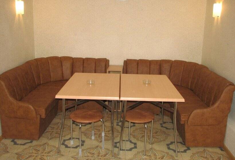 هتل Gostiny Dvor Zhytomyr