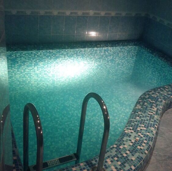 هتل Gostiny Dvor Zhytomyr