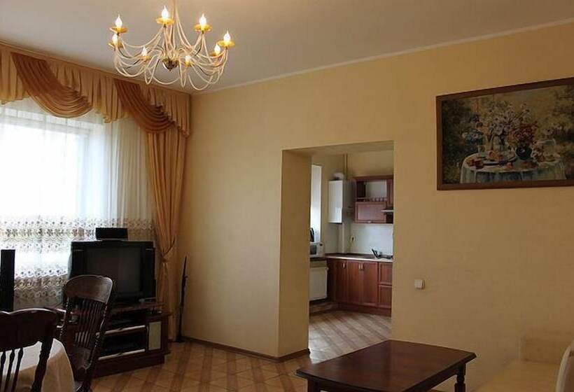 هتل Gostiny Dvor Zhytomyr