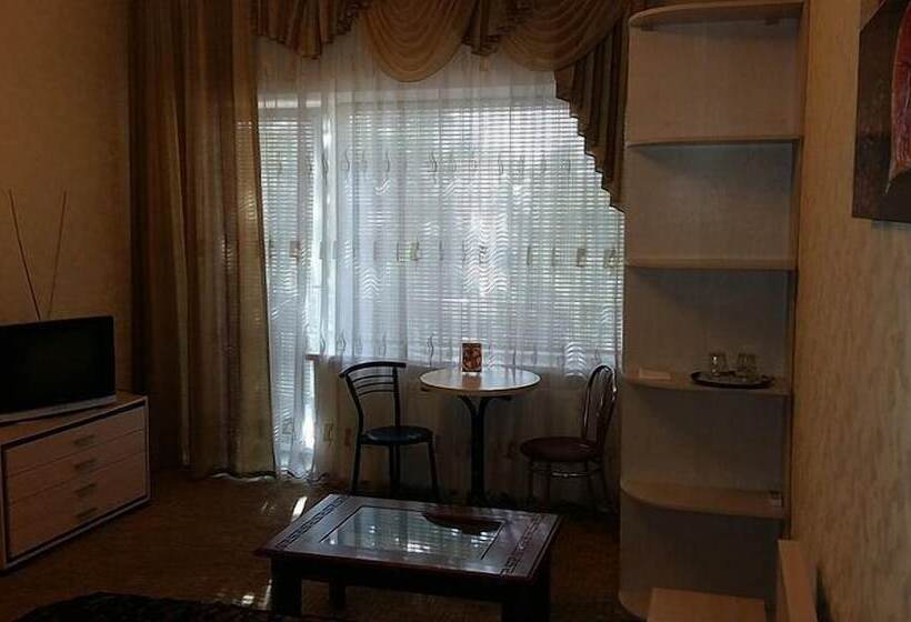 هتل Gostiny Dvor Zhytomyr