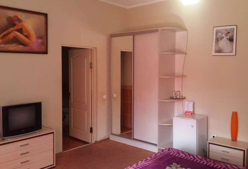 هتل Gostiny Dvor Zhytomyr