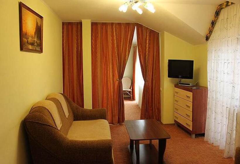 هتل Gostiny Dvor Zhytomyr