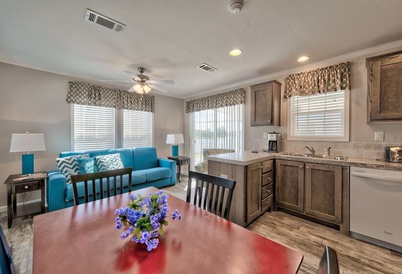 ホテル Grove Ridge Rv Resort