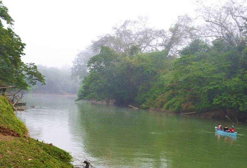 בית מלון כפרי Howler Monkey Resort