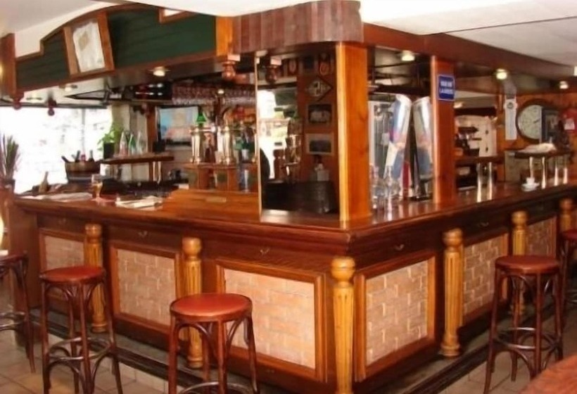 בית מלון כפרי Hôtel Restaurant Le Monte Carlo