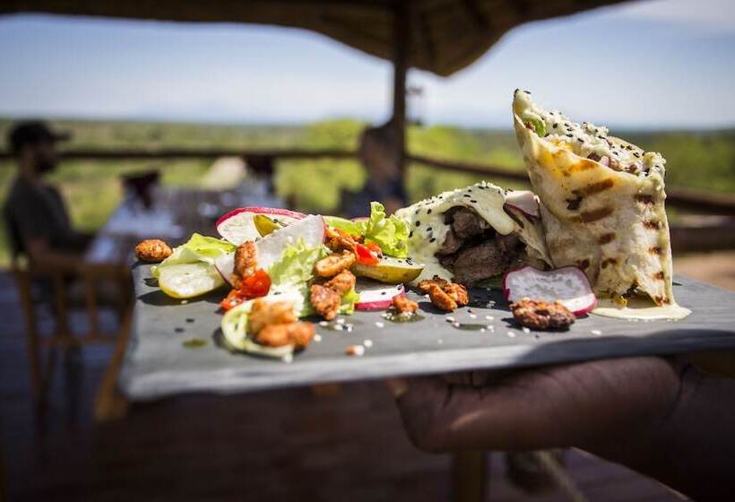 ホテル Isilimela Game Lodge