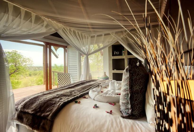 ホテル Isilimela Game Lodge