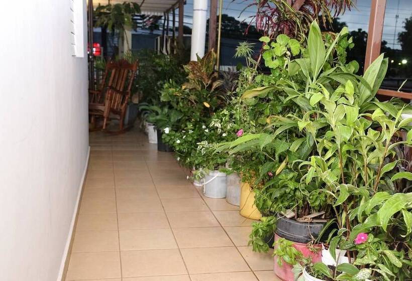 בית מלון כפרי Jl Serracin Apart