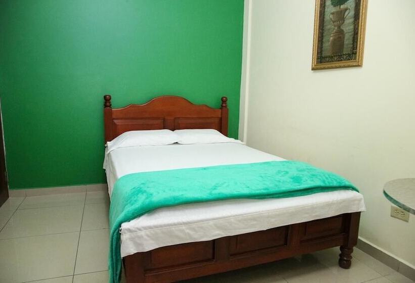 בית מלון כפרי Jl Serracin Apart