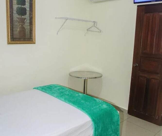 בית מלון כפרי Jl Serracin Apart