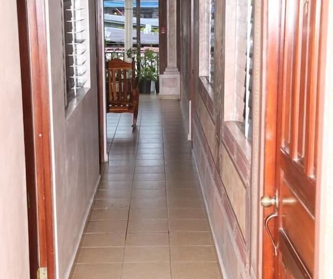 בית מלון כפרי Jl Serracin Apart