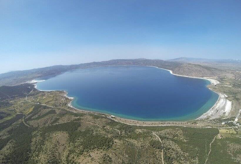호텔 Lago Di Salda