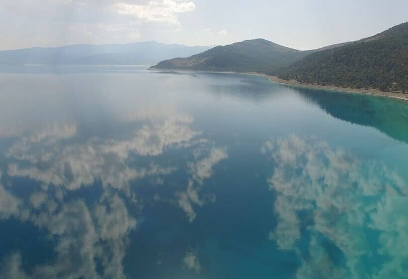 호텔 Lago Di Salda