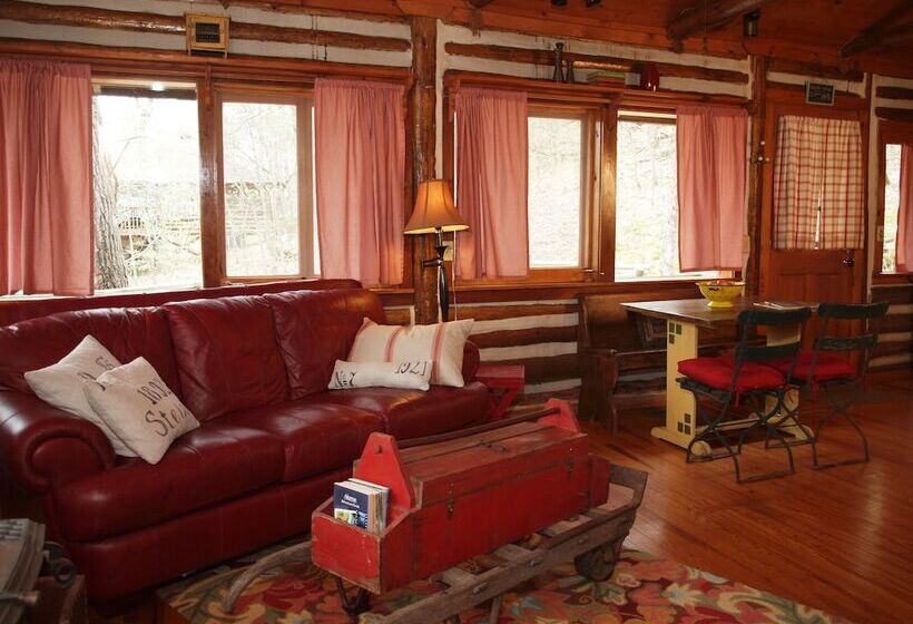 هتل Lake Lucerne Resort & Ranch