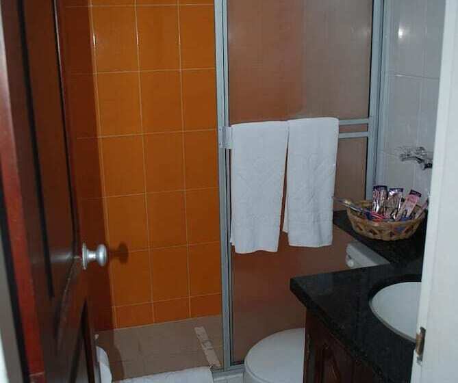 ホテル Los Puentes