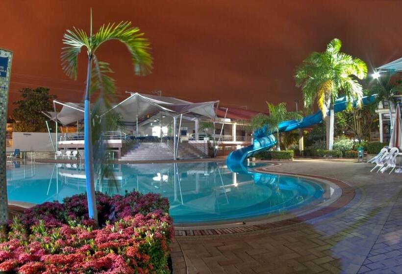 ホテル Los Puentes