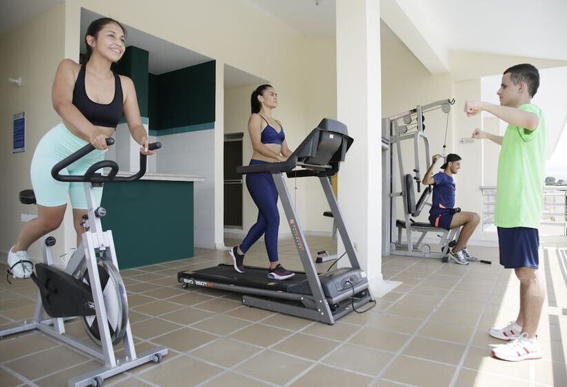 ホテル Los Puentes