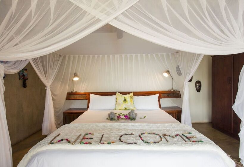 Отель Naledi Lodges