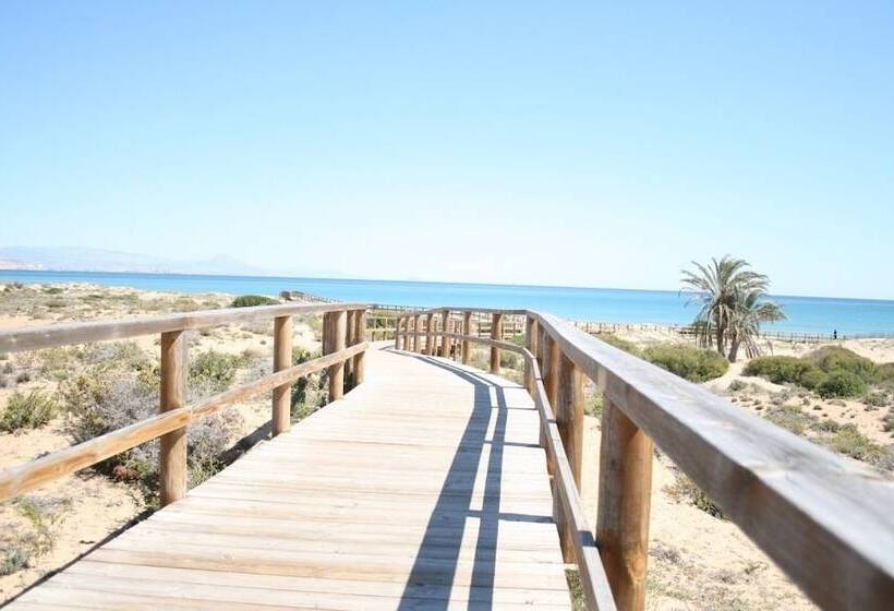 Отель Nova Beach Apartment