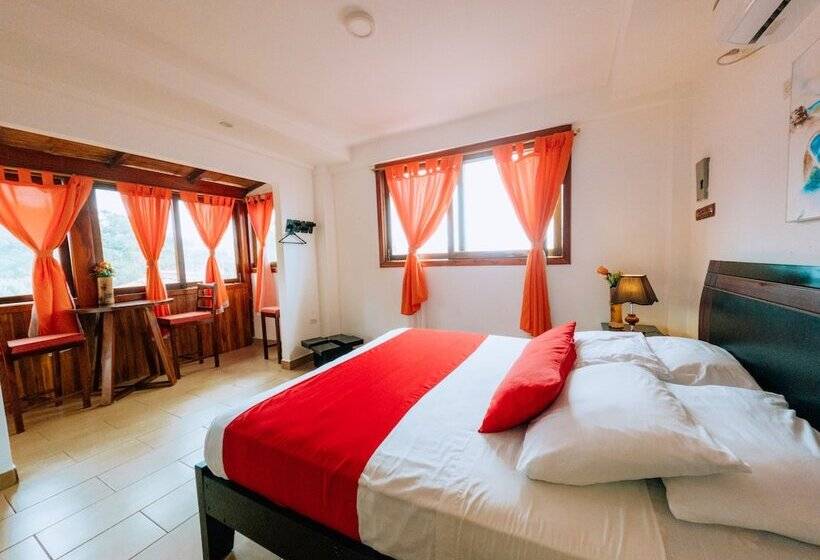 호텔 Oceanic Hosteria Y Restaurante