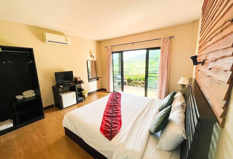 בית מלון כפרי Phureenun Resort